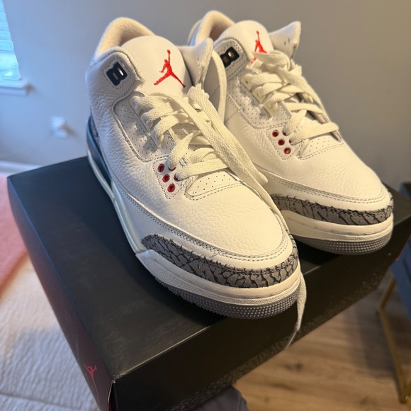 Air Jordan 3 Retro "White Cement Reimagined" sneaker - Picture 3 of 5